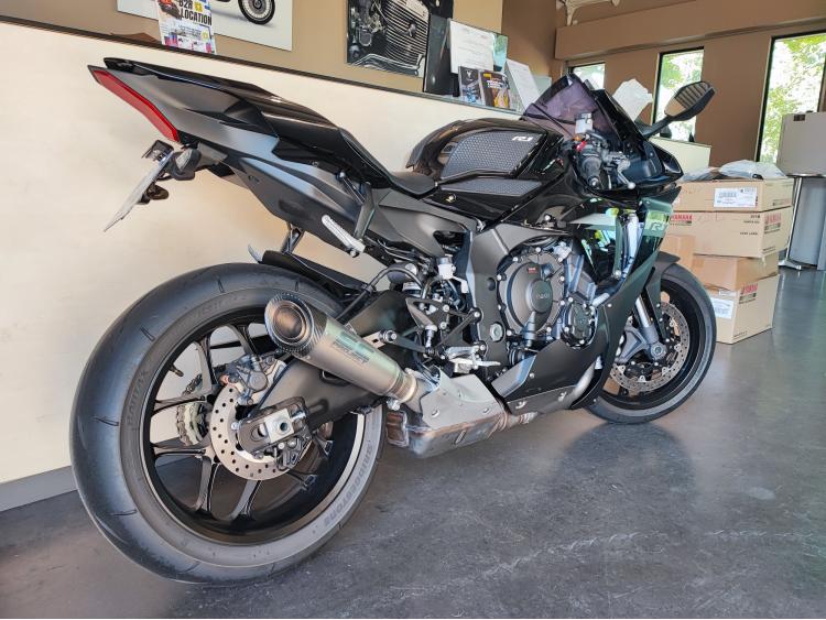 YAMAHA YZF R1/ 471 KM/ COMME NEUVE