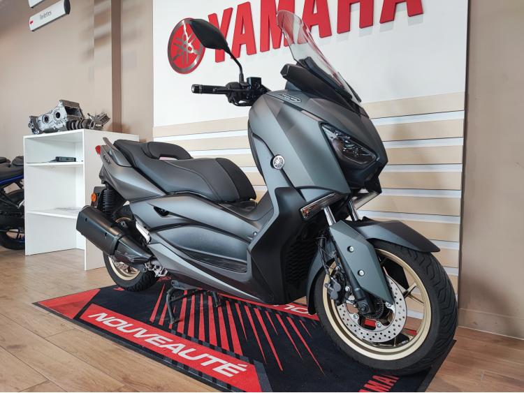 YAMAHA XMAX 300 Tech Max/ 1ère main / tout d'origine