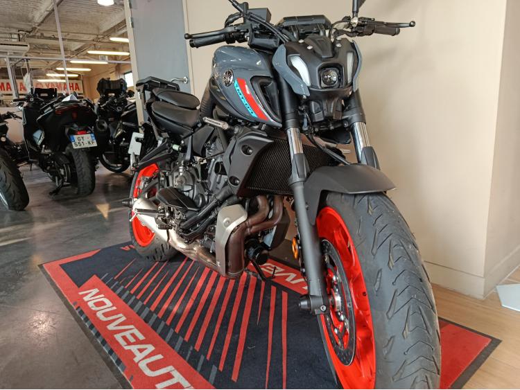 YAMAHA MT 07 / 1ERE MAIN / FAIBLE KILOMETRAGE