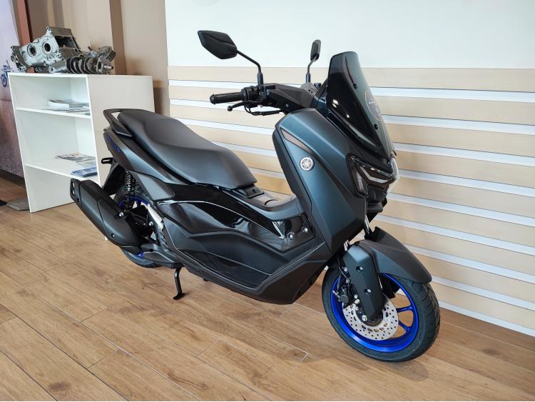YAMAHA NMAX 125 (25)