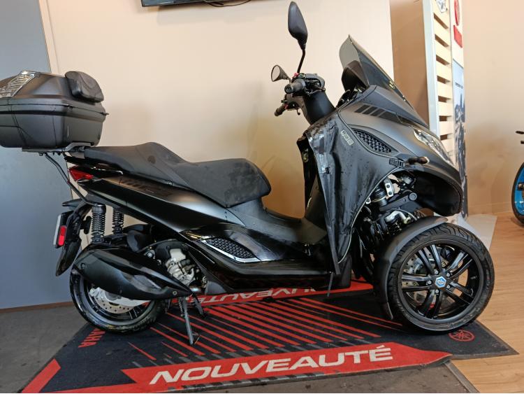 PIAGGIO MP3 300 DEEP BLACK / 1ERE MAIN  / ENTRETIENS A JOUR