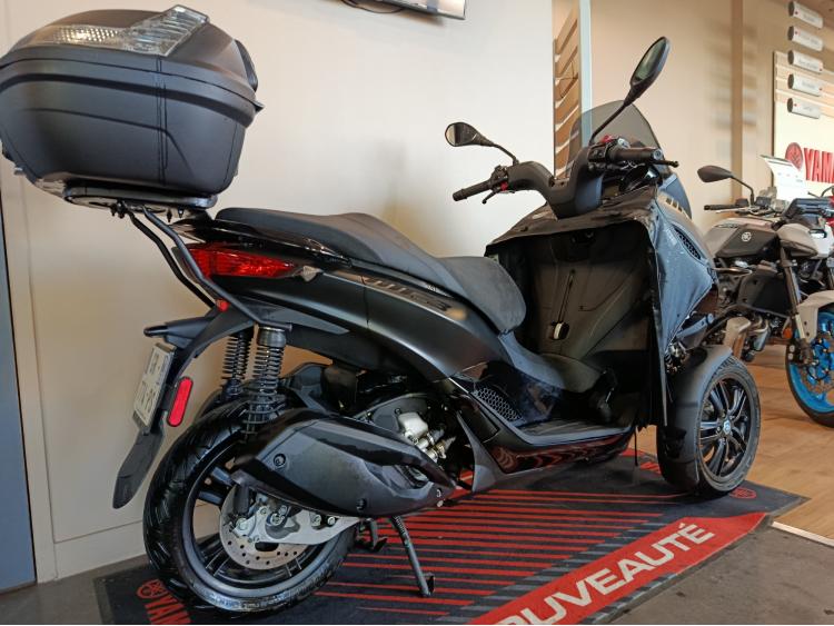 PIAGGIO MP3 300 DEEP BLACK / 1ERE MAIN  / ENTRETIENS A JOUR