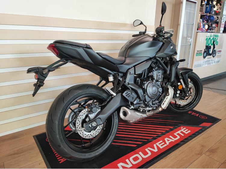 YAMAHA MT-07