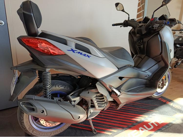 YAMAHA XMAX 125