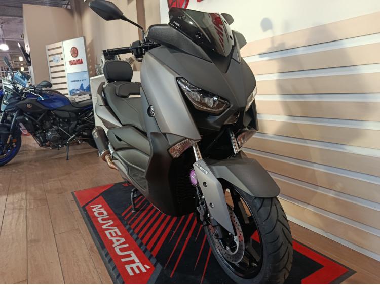 YAMAHA XMAX 300 / 1ERE MAIN / FAIBLE KILOMETRAGE