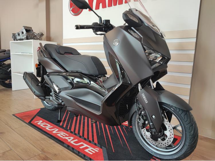 YAMAHA XMAX 125 TECH MAX/ MARRON