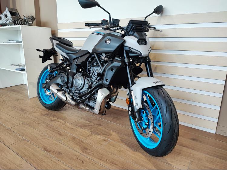 YAMAHA MT-07 (47.5CV)