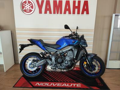 YAMAHA MT-09