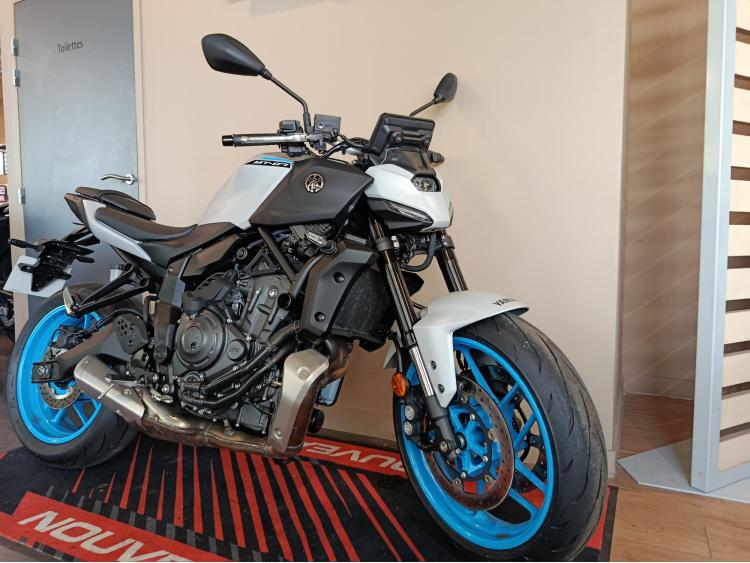 YAMAHA MT-07 Y-AMT / 1ERE MAIN / ETAT NEUF