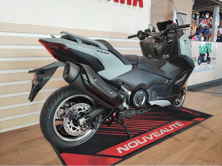 YAMAHA XP T-MAX 560 TECH MAX