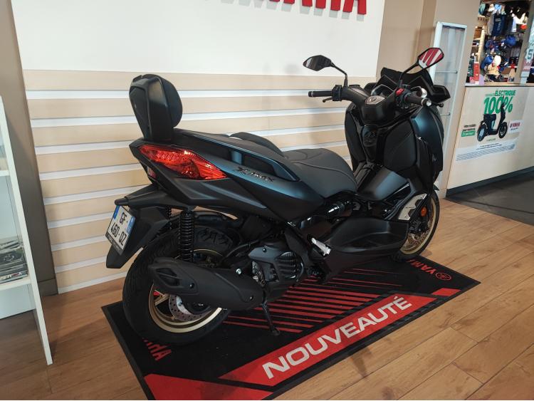 YAMAHA XMAX 125 TECH MAX/ 1ERE MAIN/ DOSSERET